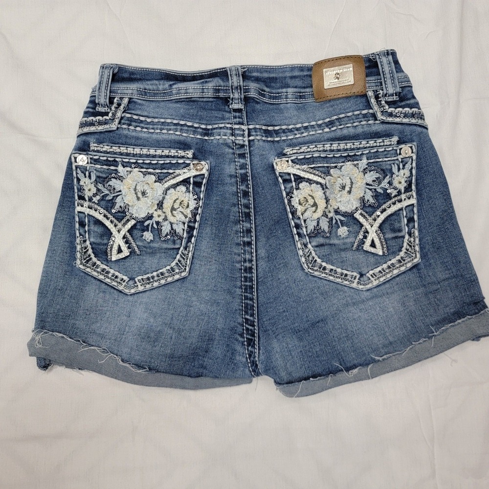 Western Blue Denim Shorts Embroidered‎ Floral Sequin Medium Wash Cuffed Size 26